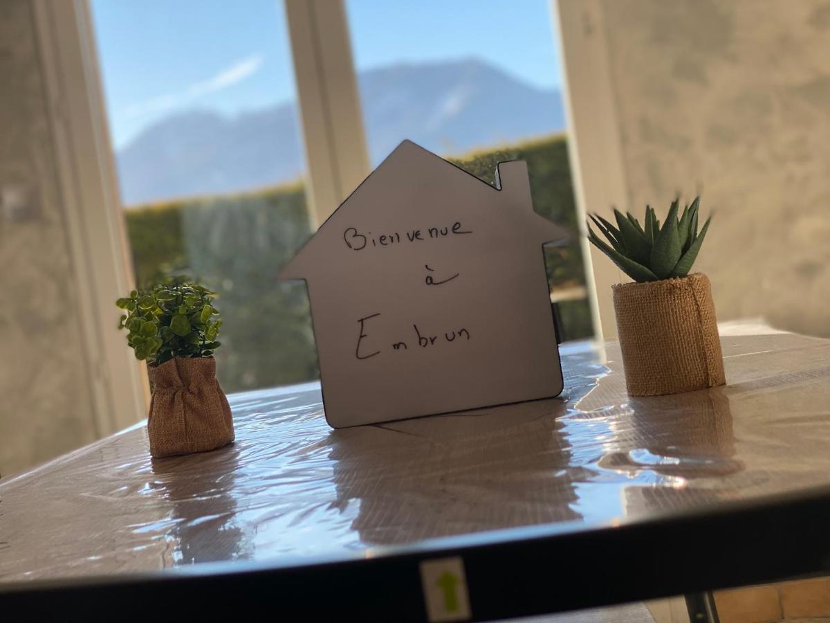Embrun - Appartement 4/6 Personnes Avec Exterieurs Exteriér fotografie