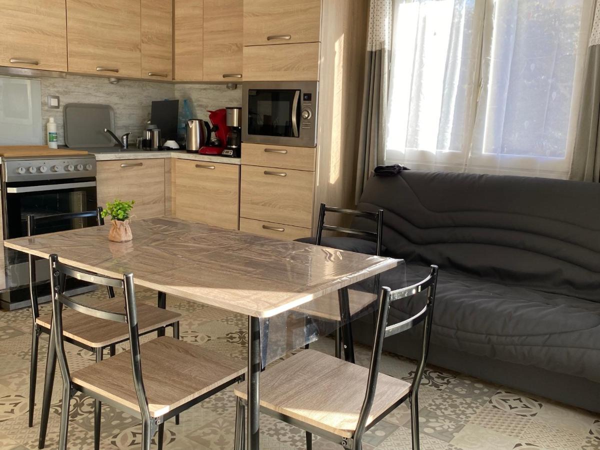 Embrun - Appartement 4/6 Personnes Avec Exterieurs Exteriér fotografie